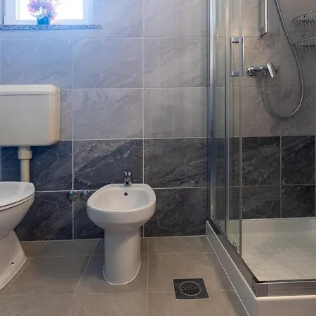 Appartement With Parking Space - 22124