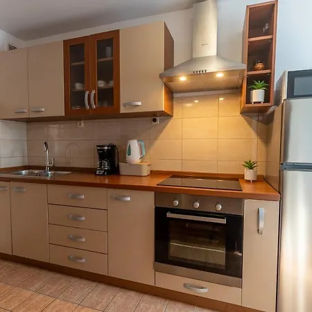 With Parking Space - 22124 Appartement *