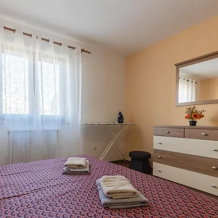 With Parking Space - 22124 Appartement Poreč