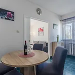 Apartman With Parking Space - 22124 Porec