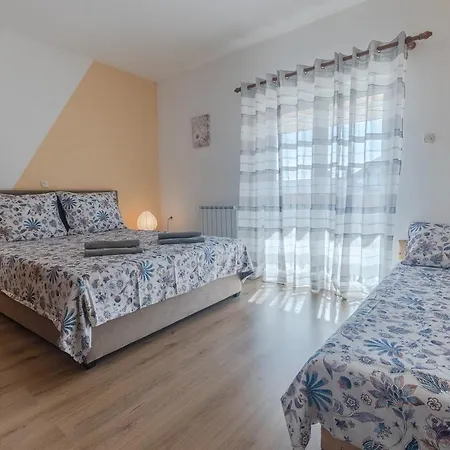 With A Parking Space - 22124 Apartment Poreč