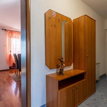 With Parking Space - 22124 Апартаменти