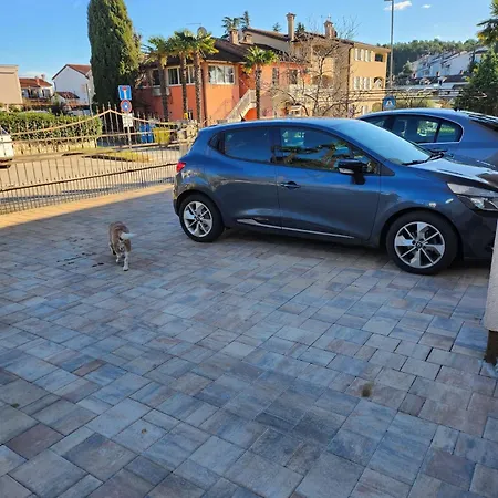 With Parking Space - 22124 Apartman *