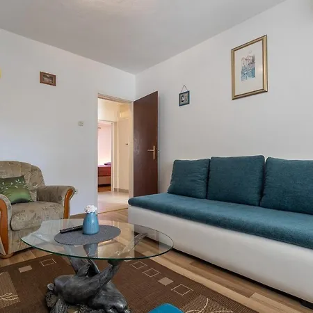 With Parking Space - 22124 Apartman *