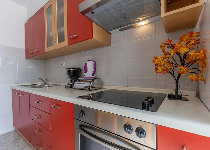 Apartment With Parking Space - 22124 Poreč