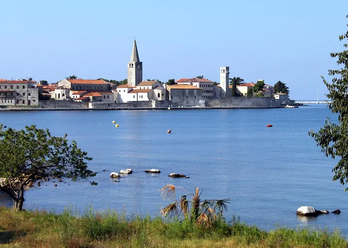 With Parking Space - 22124 Daire