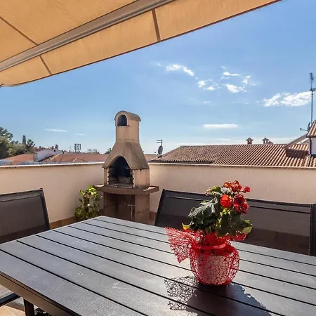 With Parking Space - 22124 Апартаменты Пореч