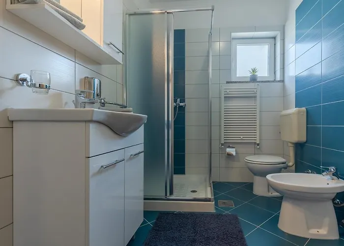 Апартаменты With Parking Space - 22124 *