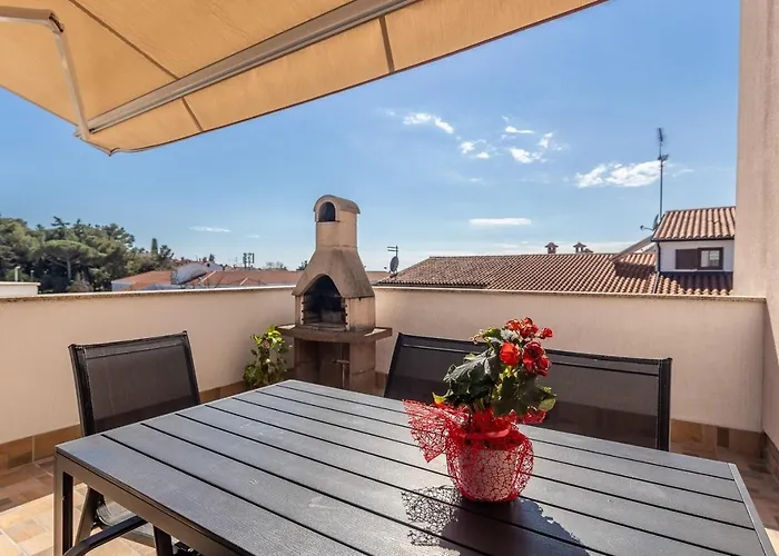 With Parking Space - 22124 Апартаменты Пореч