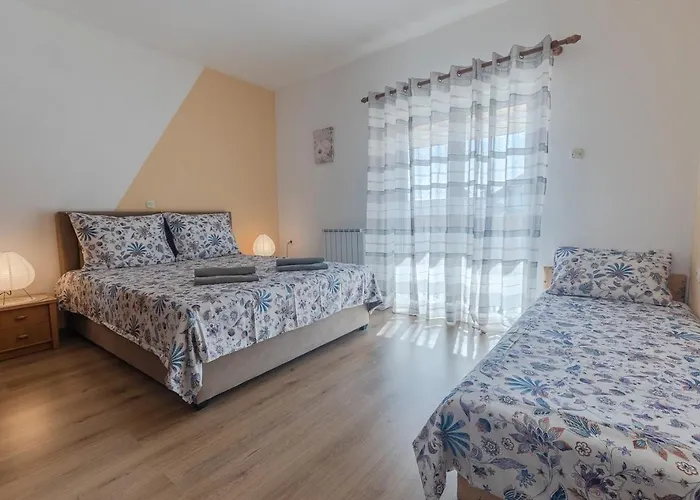 With Parking Space - 22124 Апартаменты Пореч